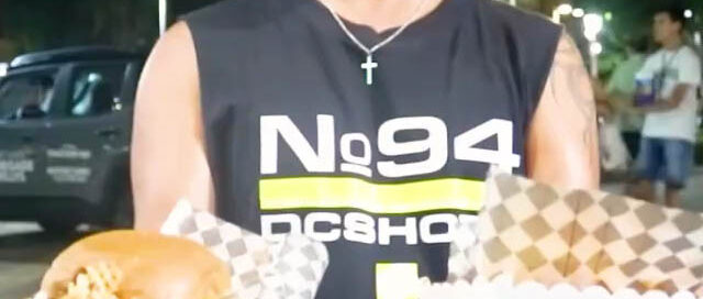 Concurso de la Mejor Hamburguesa y Peatonal Cultural convocaron a familias en la Plazoleta Güemes de Oberá